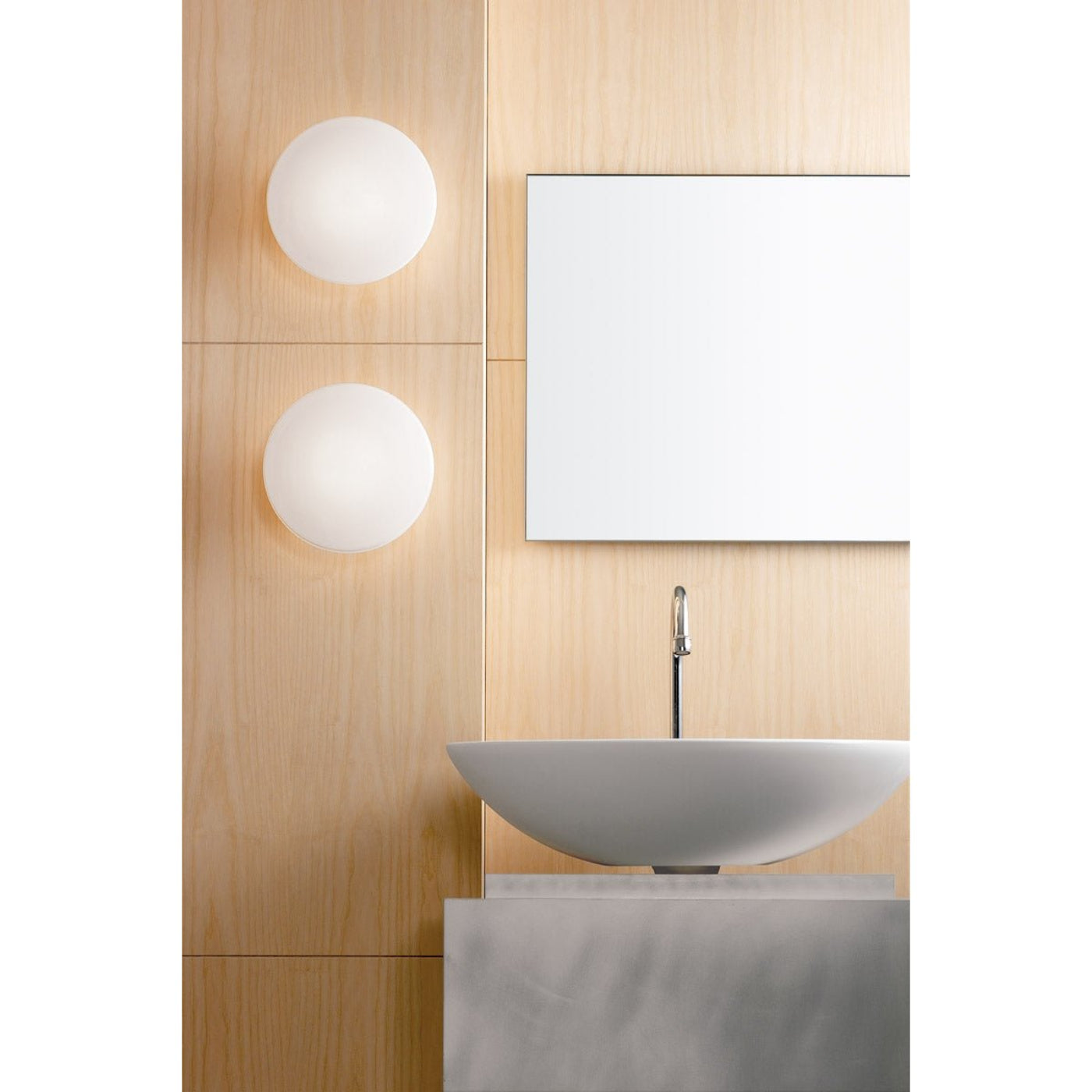 Louis PoulsenAJ Eklipta Incandescent Wall Sconce