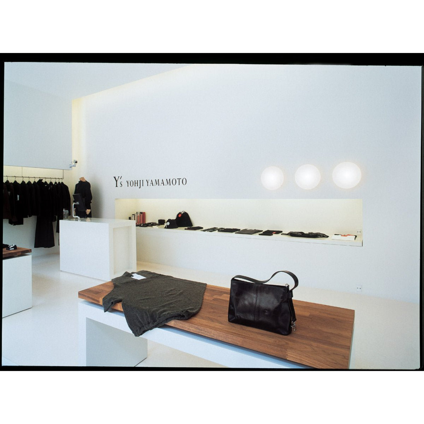 Louis PoulsenAJ Eklipta Incandescent Wall Sconce