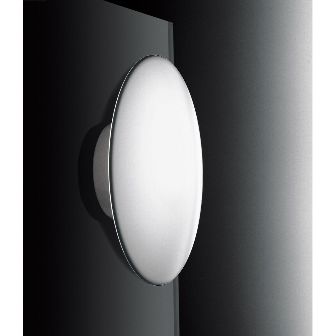 Louis PoulsenAJ Eklipta Incandescent Wall Sconce