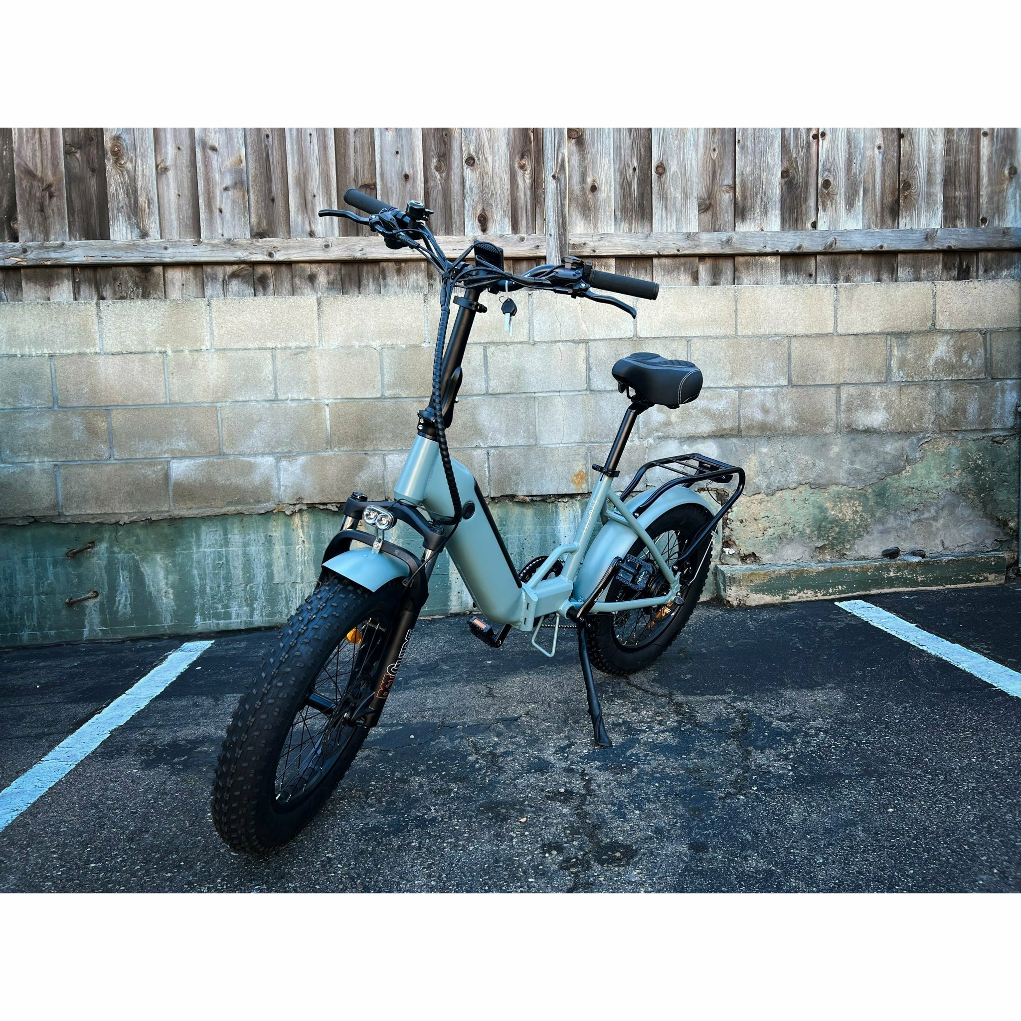 Coastal Cruiser 48V/14Ah 750W Folding Fat Tire Electric Bike BB-HOLY-ST