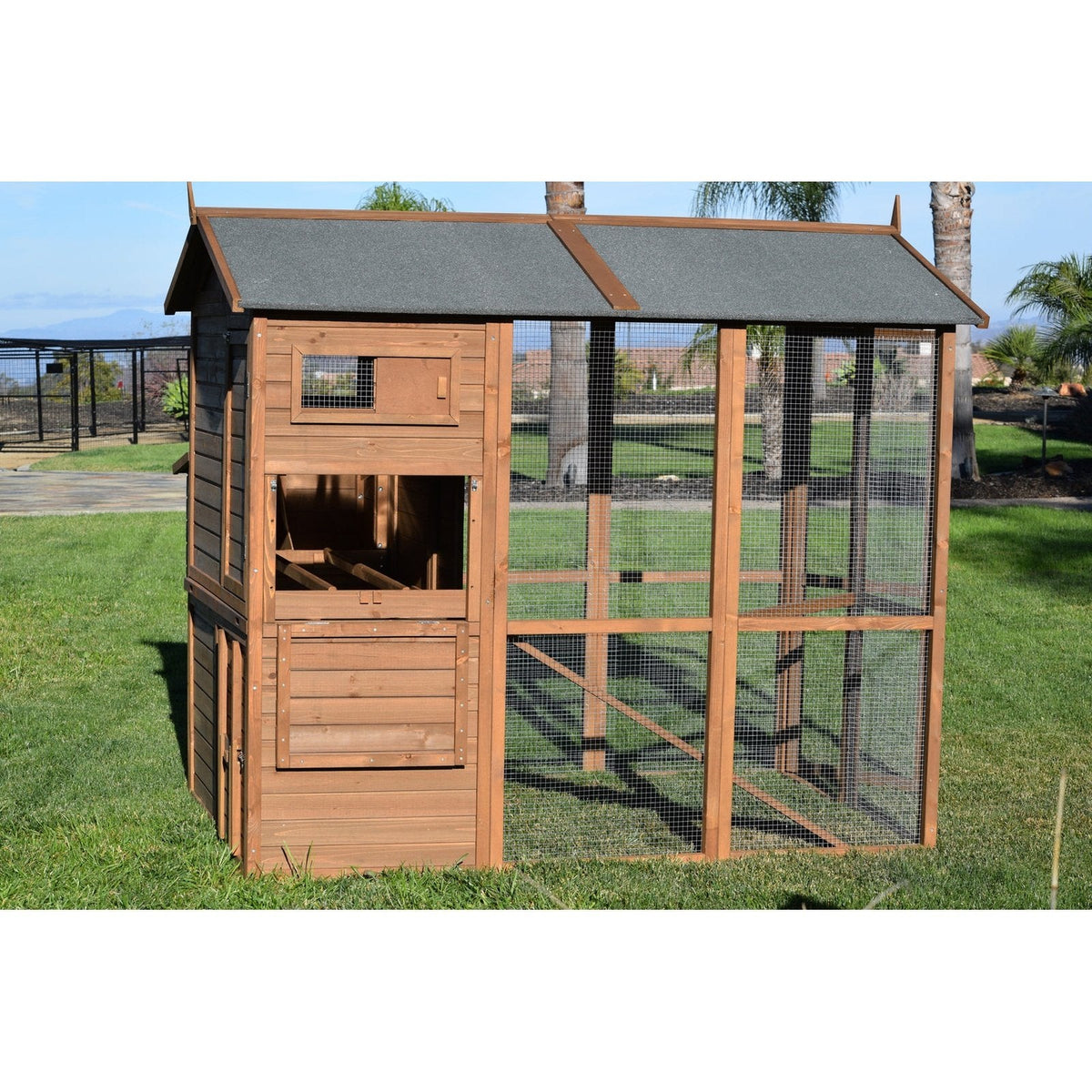 Rugged Ranch™ Pueblo Grande Walk-In Coop up to 10 chickens