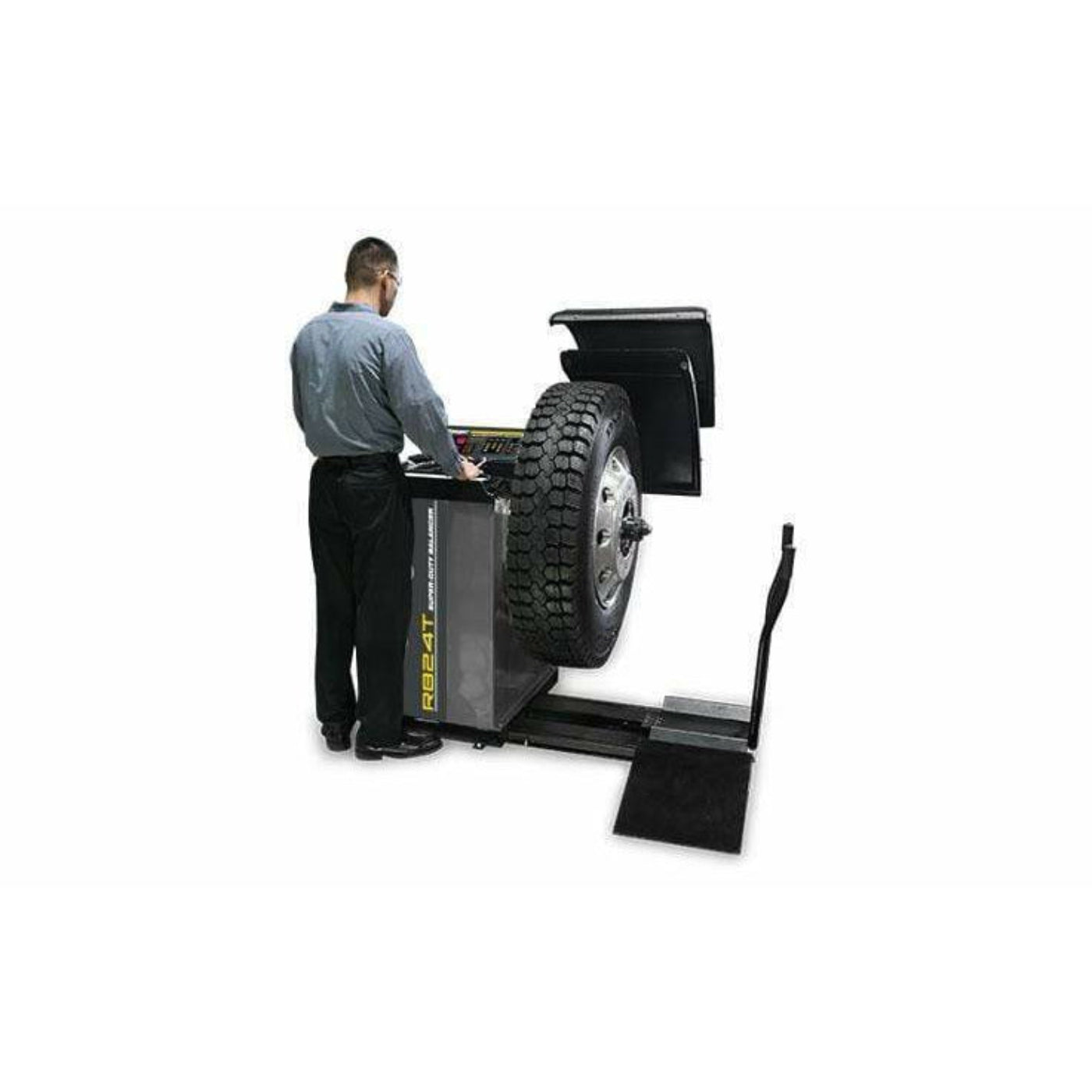 Ranger RB24T Truck Wheel Balancer With Deluxe Adapter Kit And Quick-Chuck Gray-Yellow - 5140149