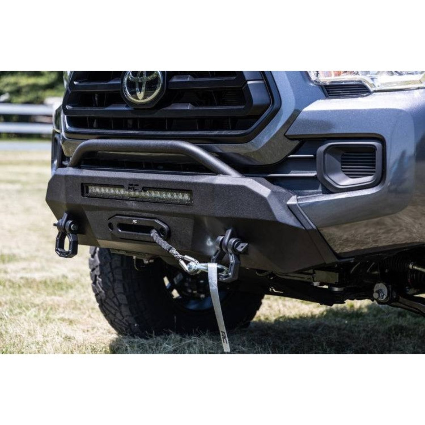 Rough Country Hybrid Front Bumper | 2016-2022 Toyota Tacoma - 10718