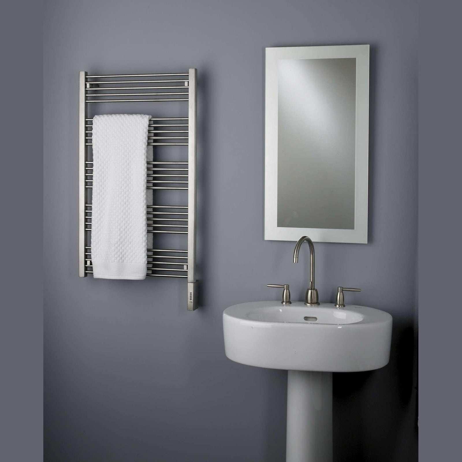 Runtal Fain Hardwired Mounted Towel Warmer - 19.7"w x 33.1"h - FTRD-3320