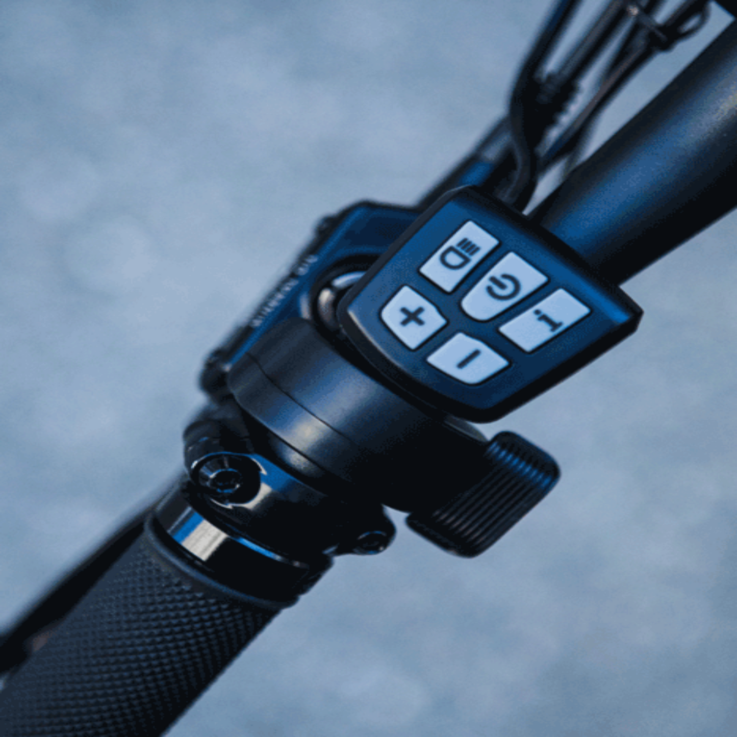 Surface 604 500W Shred Electric Mountain Bike - EB-SHRED-L-BLK-10