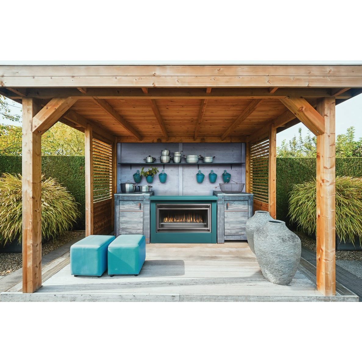 Montigo Mahana Outdoor Gas Fireplace - PL42VONE